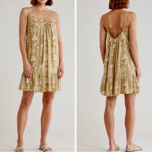 Billabong Sunny Daze Tiered Mini Dress With Tropical Print